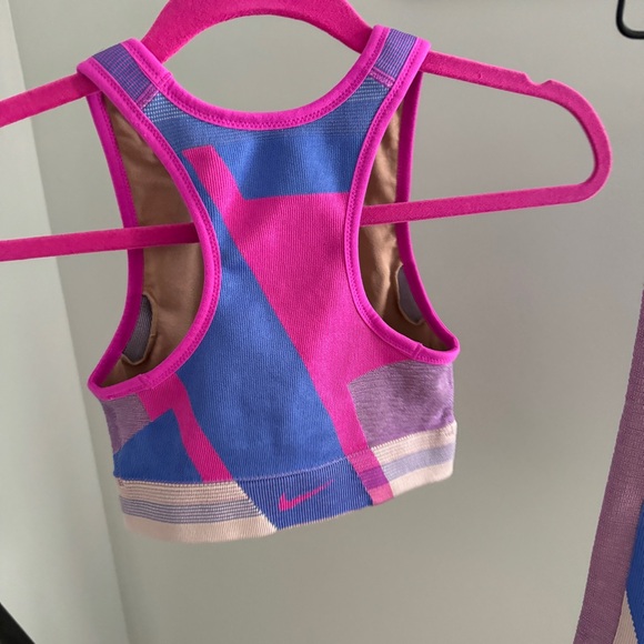 Nike Icon Clash Pink/Purple Seamless Training Bra and Shorts Sz Small NWOT - Picture 6 of 9